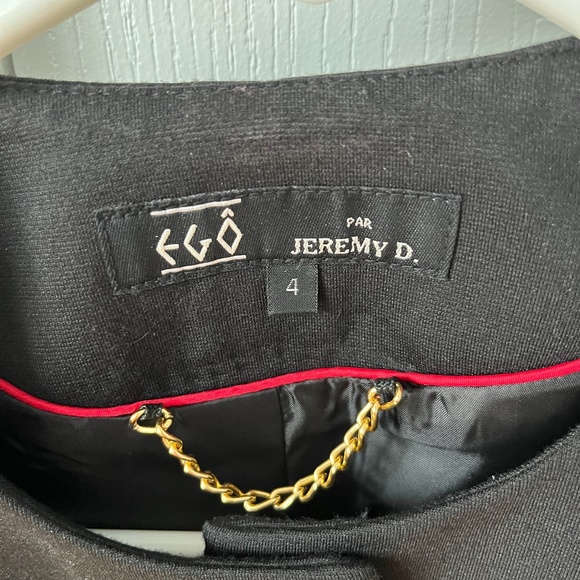 Blazer - Picture 2 of 3